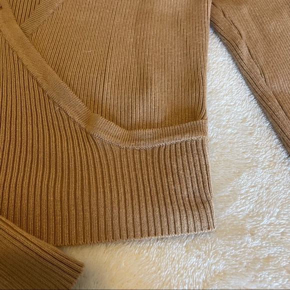 Forever 21 Ribbed Sweater - Picture 3 of 5
